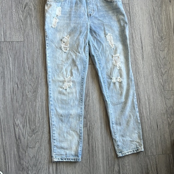 Forever 21 Light Washed Denim Overalls Size 26 - Picture 3 of 9
